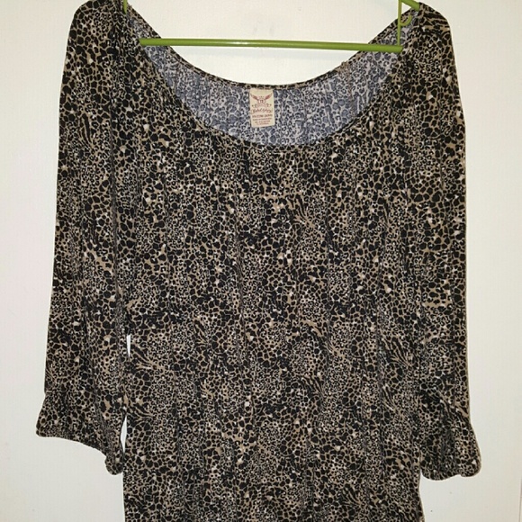 Faded Glory 3/4 sleeve BOHO style t-shirt