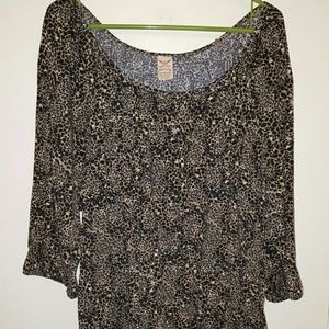 Faded Glory 3/4 sleeve BOHO style t-shirt