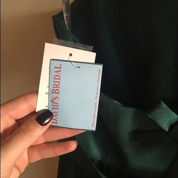 BRAND NEW! Emerald Green Halter - Vera Wang - Picture 4 of 4