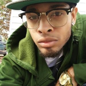 Meet your Posher, Alex