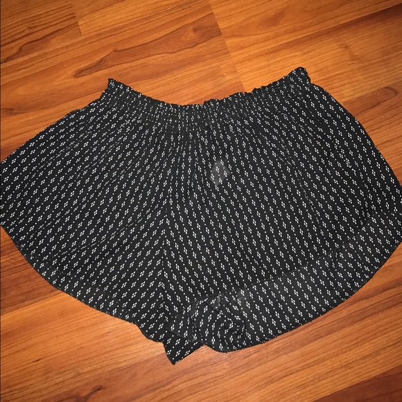 BrandyMelville black shorts