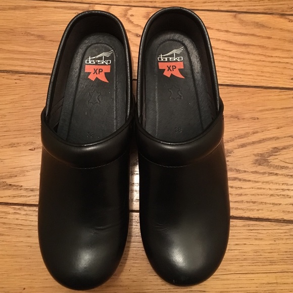 Black Dansko XP platform clogs -- Size 7.5 or 8