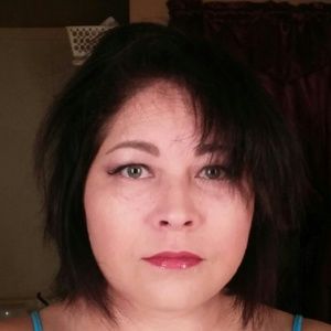 Meet your Posher, Leeann