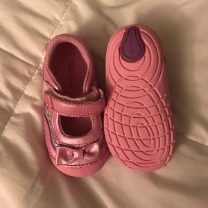 Pink toddler girl shoes