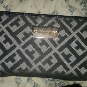 Tommy Hilfiger clutch