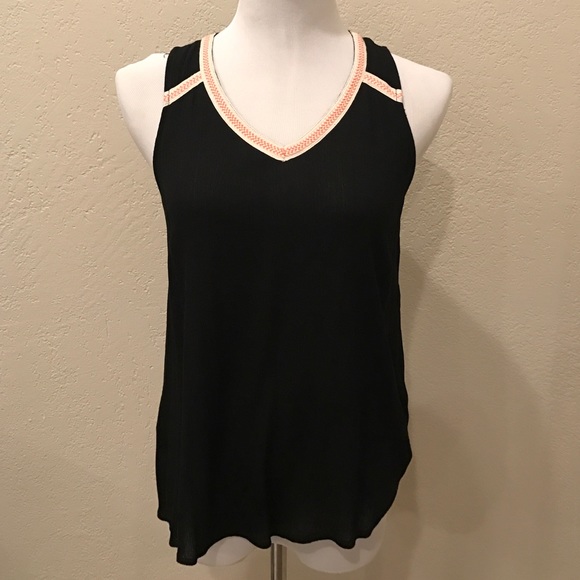BNWT Le Sample Misty Embroidery Detail Top Size M