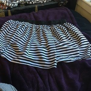 White and black striped shorts/skirt