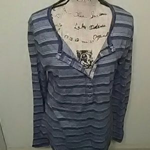 Women's long sleeve shirt size XL nwt