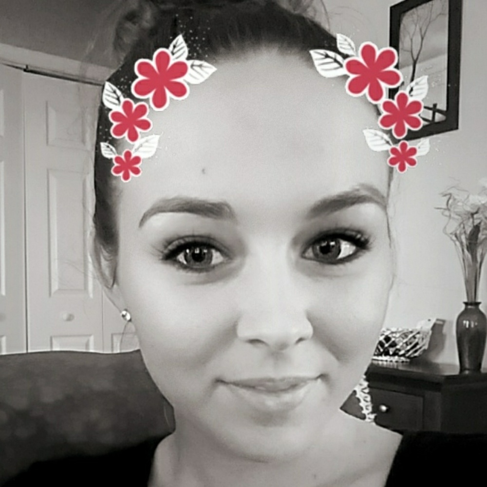 Meet your Posher, Leandra