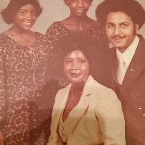 Meet your Posher, Claude