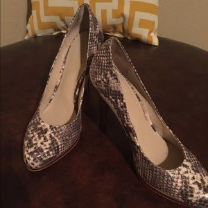 Nine West Snake skin print heels