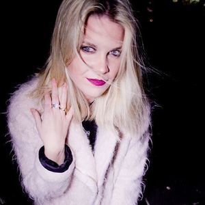 Meet your Posher, Ana