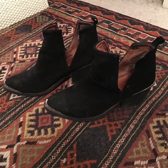Jeffrey Campbell Cromwells