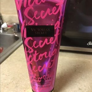 Winter cranberry lotion