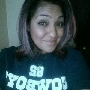 Meet your Posher, Valerie