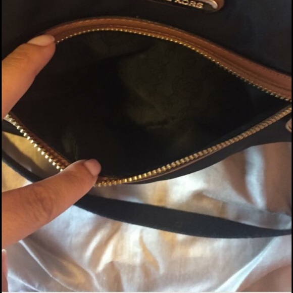 Michael Kors handbag - Picture 3 of 4