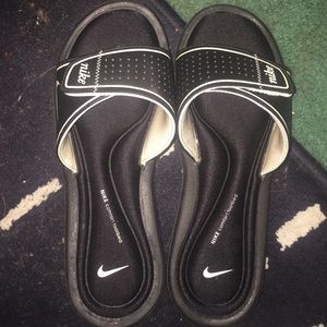 Nike slides