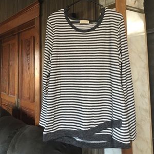 Beautiful never worn sweatshirt