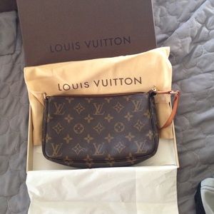 Louis Vuitton Monogram Pochette
