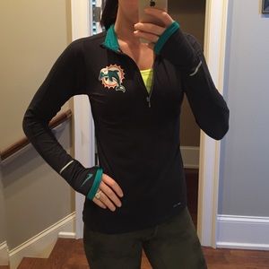 Nike, Miami Dolphins quarter zip pull over!