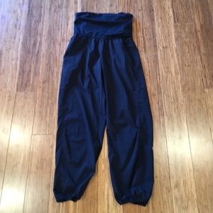 Lululemon "om" pant size 2