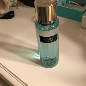 'Dream' Perfume by Victoria's Secret