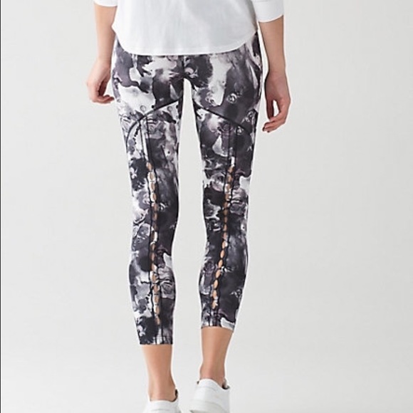 lululemon athletica Pants - Lululemon high times *peek
