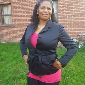 Meet your Posher, Deressa