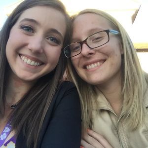 Meet your Posher, Courtnie