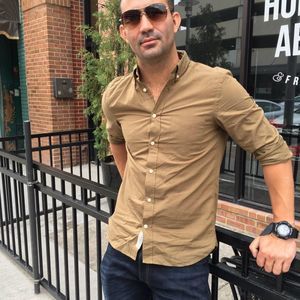 Meet your Posher, Adrian