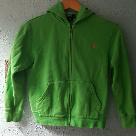 Hooded sweat shirt