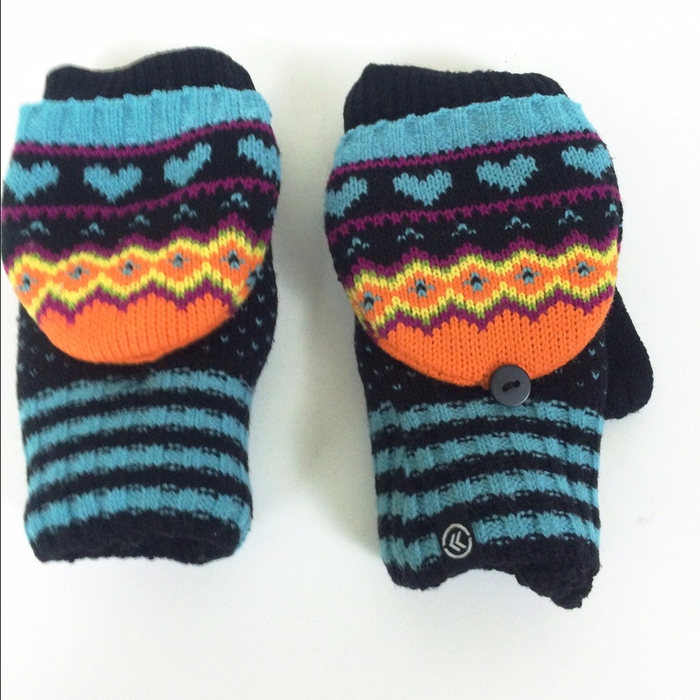 Super cute mittens 🔵