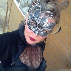 Meet your Posher, Tara