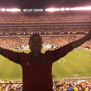 Meet your Posher, Camilo