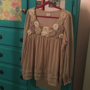 Beautiful gold and neutral top with flower detail