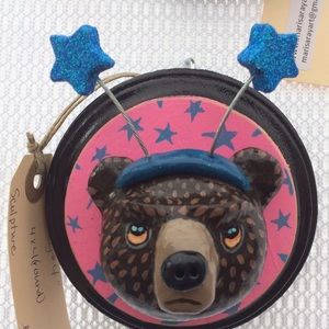 Meet your Posher, Lora