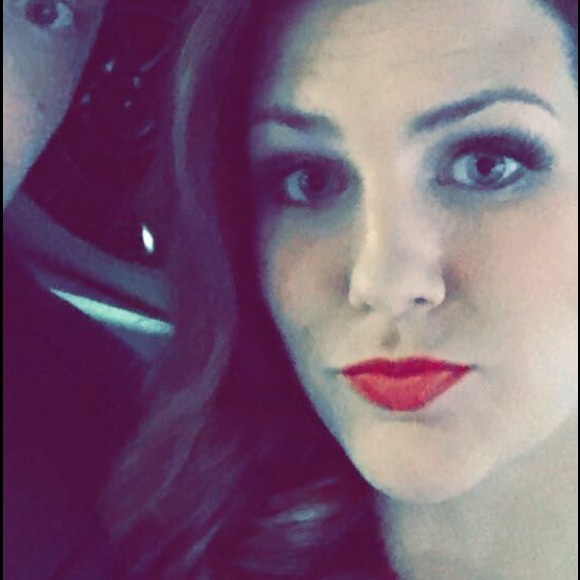 Meet your Posher, Lauren