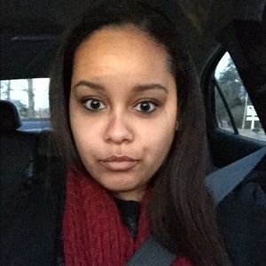 Meet your Posher, Christina