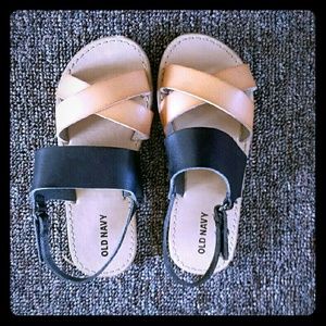 Toddler Girls Two-toned Sandals