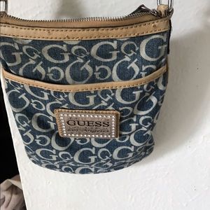 Guess crossbody