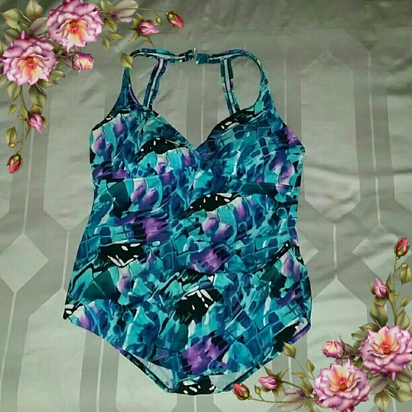 catalina Other - One piece swimming suite. OFFERS ARE WELCOME ;)