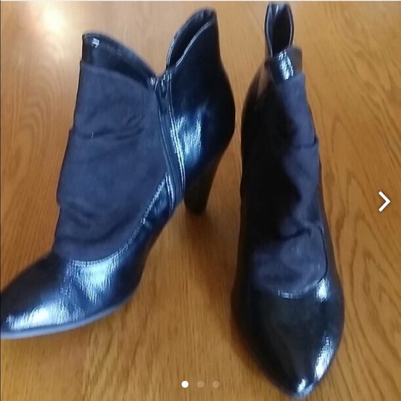 Boots SALE Women's Black Ankle sz 8 4" heel