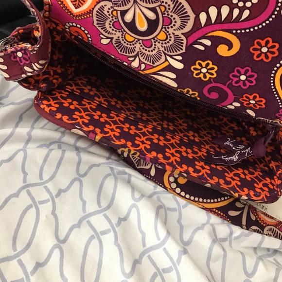 Vera Bradley cross body purse - Picture 2 of 3