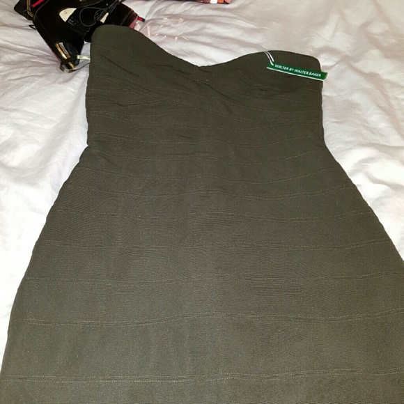 Walter by Walter  Baker Drezz size M - Picture 2 of 4