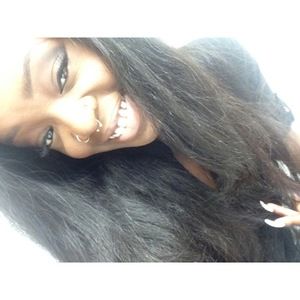 Meet your Posher, Destinee