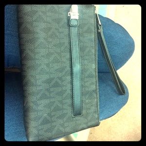Michael Kors wristlet