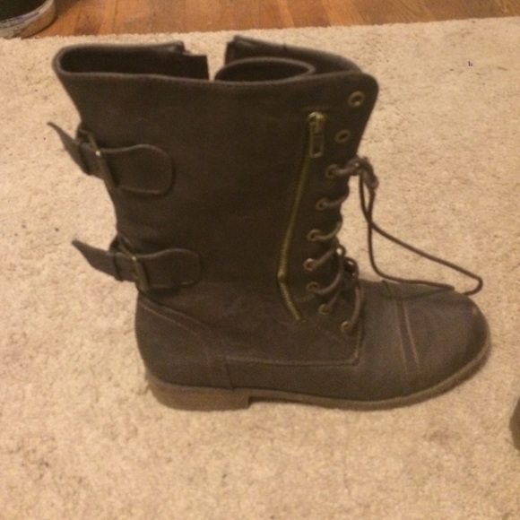 Nature breeze brown combat boots