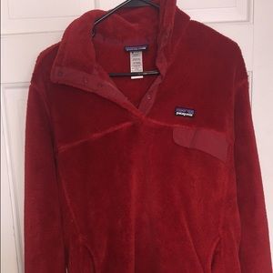 Red Patagonia pullover