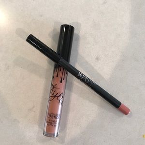 Kylie liquid matte lipstick (Exposed)