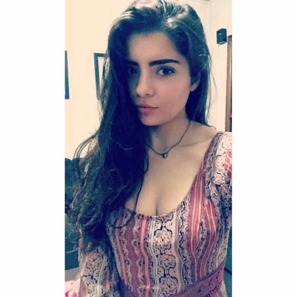 Meet your Posher, Daniella